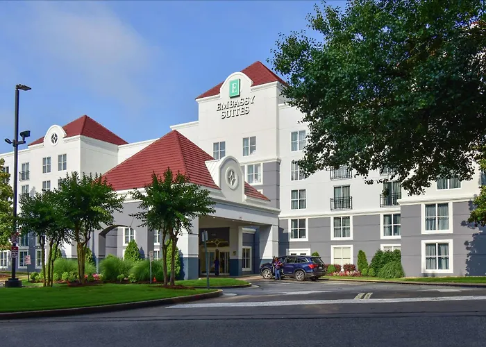 Embassy Suites By Hilton Atlanta Airport College Park